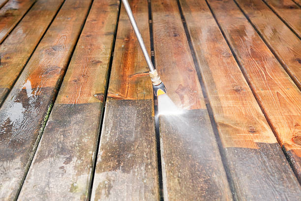 Best Garage Pressure Washing  in Hobart, WI