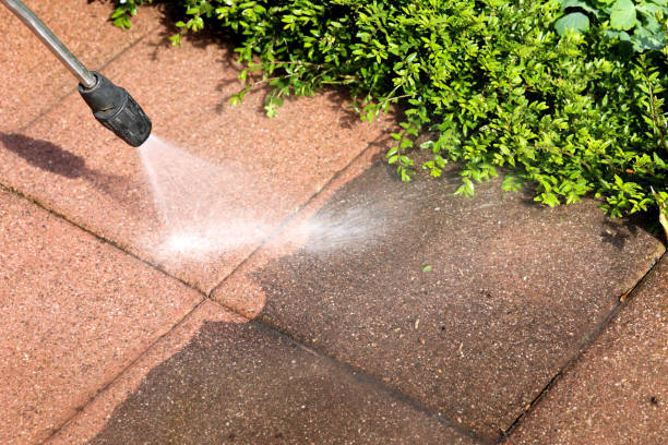 Best Deck Cleaning Services  in Hobart, WI